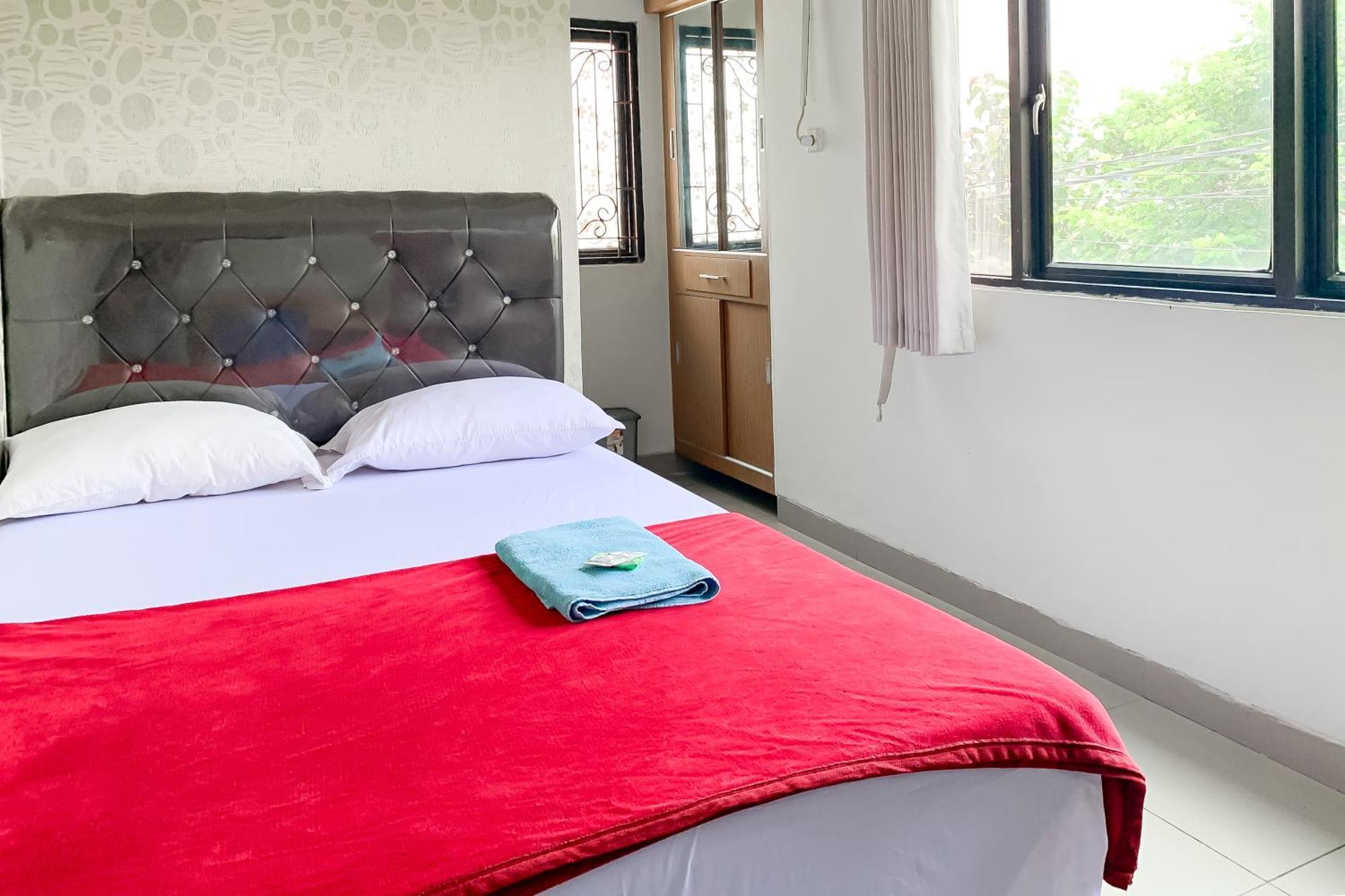 Penginapan Losmen Ayu Pamanukan Redpartner Pamanukan Hilir 외부 사진