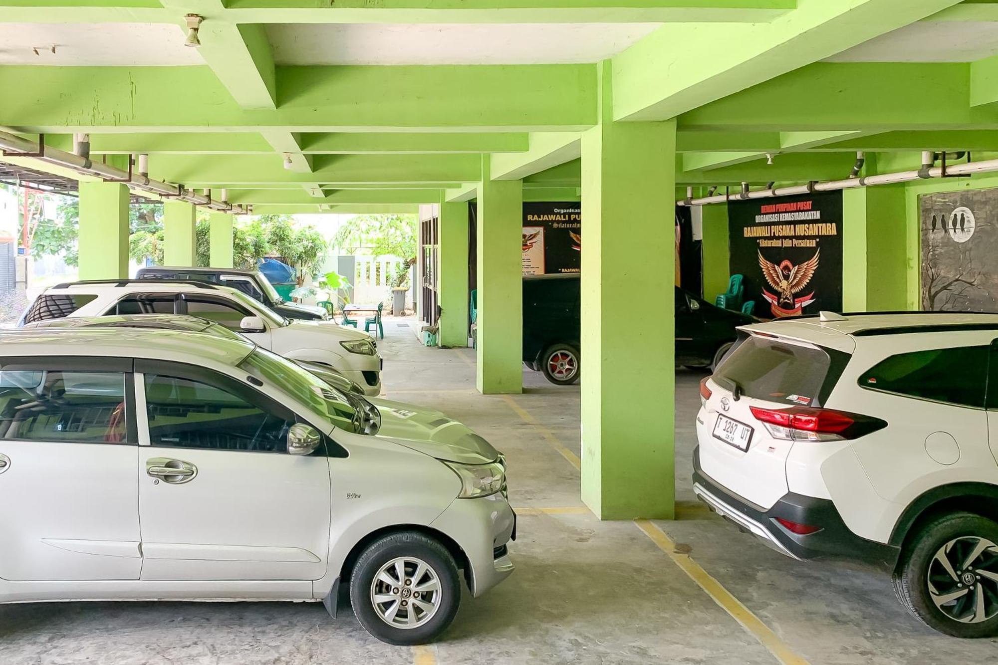Penginapan Losmen Ayu Pamanukan Redpartner Pamanukan Hilir 외부 사진